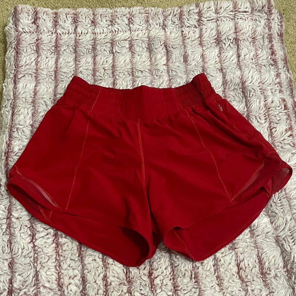 Lululemon High Rise Hotty Hot Shorts